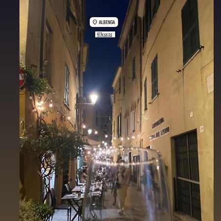 Апартаменты La Casa Sulla Piazzetta Альбенга Экстерьер фото